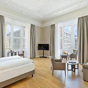 Rathauspark Wien, A Member Of Radisson Individuals **** Viena